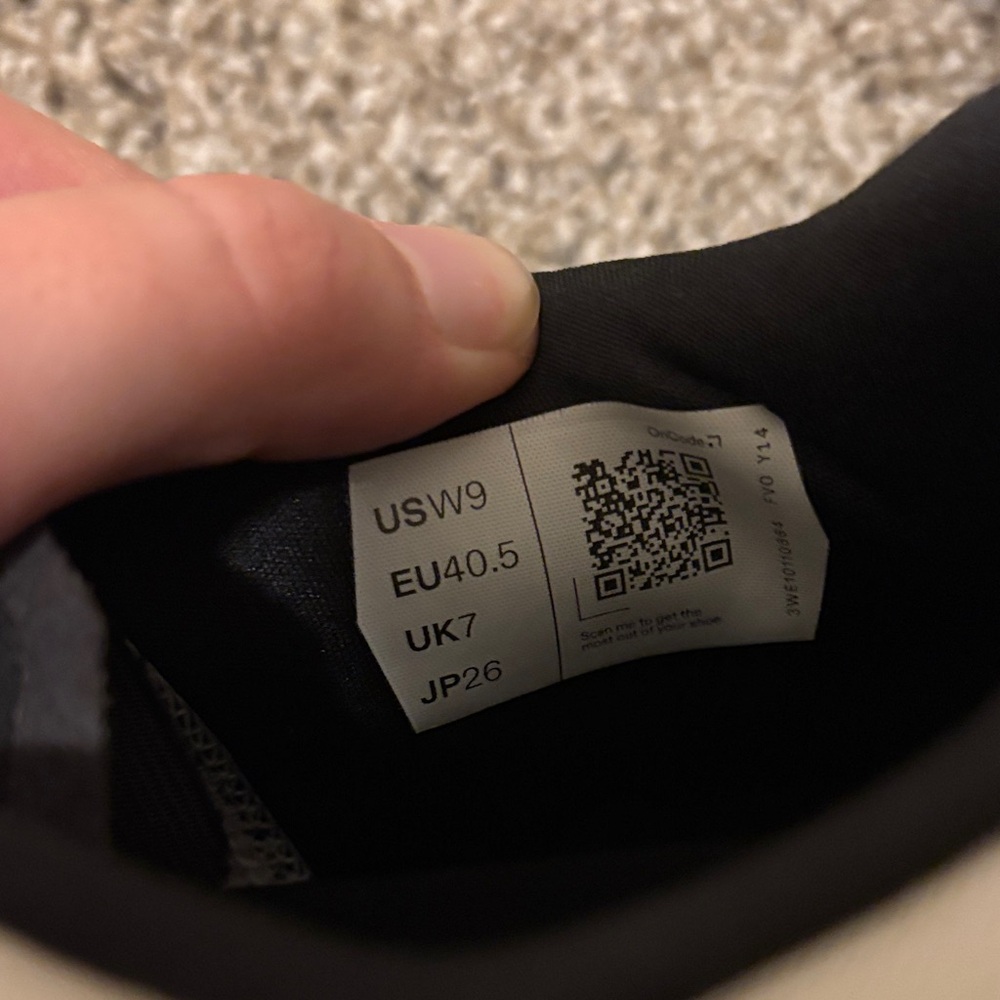 On Running Women's White and Black Cloud Running Shoes - Picture 7 of 7